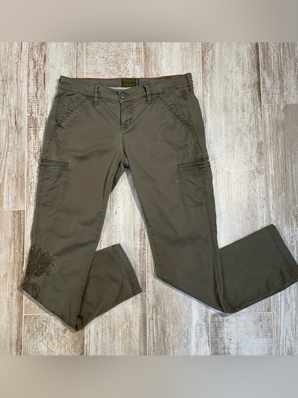 VTG Lucky Brand Standard Issue Olive Straight Leg Embroidered Cargo Pants Y2K